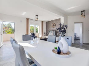 Holiday Home Aria by Interhome
